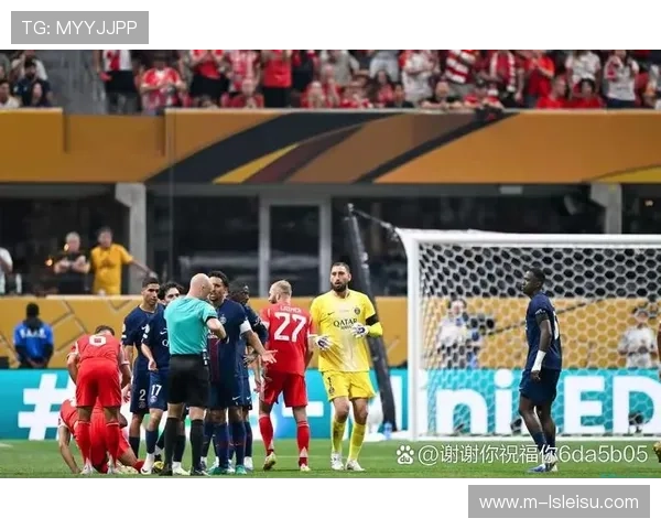 安东尼红牌引发规则讨论,危险动作判罚标准受关注 安东尼红牌引发规则讨论,危险动作判罚标准受关注